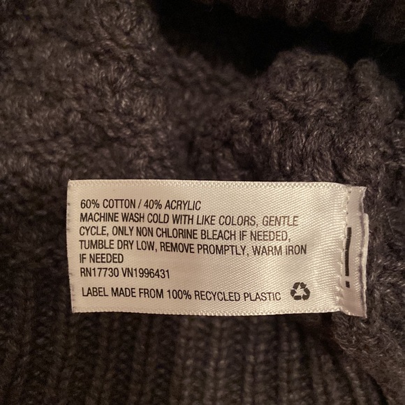 Universal Thread Sweater - Picture 7 of 7